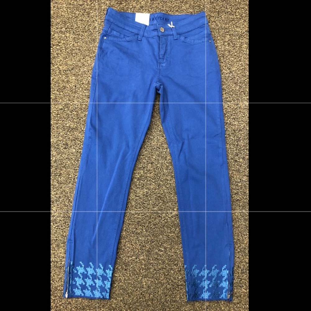 MAC Dream Chic Hem Jeans